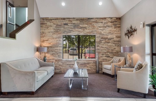 Lee's Summit Hotel | Quality Inn Lees Summit - Kansas City