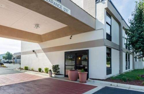 Lynchburg Hotel | Quality Inn Lynchburg near University