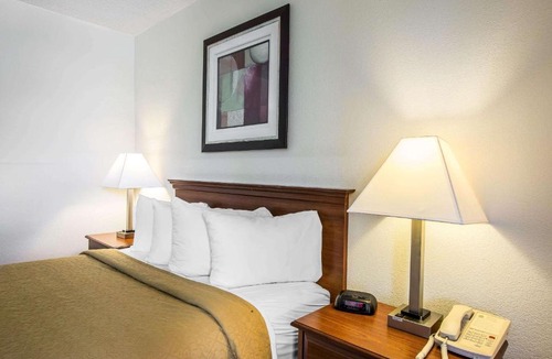 Madison Hotel | Quality Inn Madison