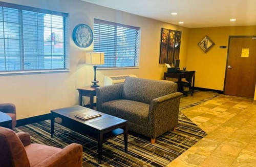 Marshall Hotel | Quality Inn Marshall near University