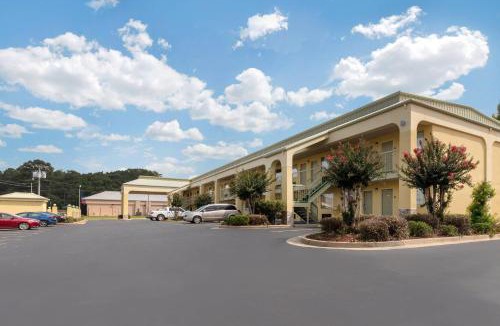 McComb Hotel | Quality Inn McComb