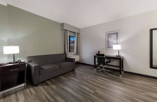 Merriam Hotel | Quality Inn Merriam Kansas City