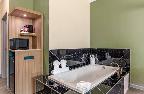 Mesquite Hotel | Quality Inn Mesquite - Dallas East