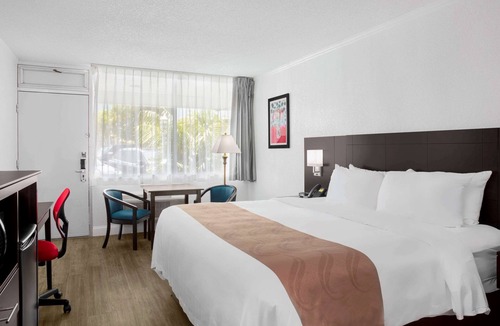 Palmetto Bay Hotel | Quality Inn Miami South