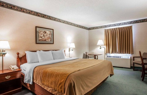 Bethel Hotel | Quality Inn Midway