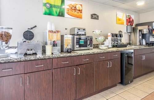 Montgomery Hotel | Quality Inn Montgomery South