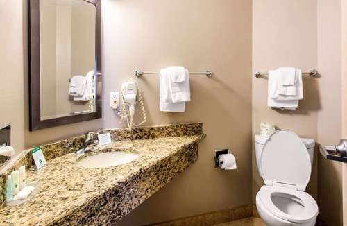 Moriarty Hotel | Quality Inn Moriarty