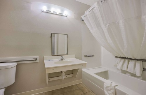 Moultrie Hotel | Quality Inn Moultrie