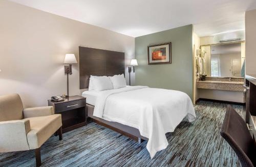 Mount Airy Hotel | Quality Inn Mount Airy Mayberry