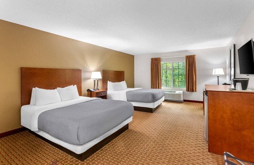 New Buffalo Hotel | Quality Inn Near Interstate I94
