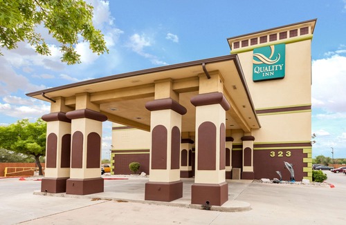 West San Antonio Hotel | Quality Inn Near Seaworld - Lackland