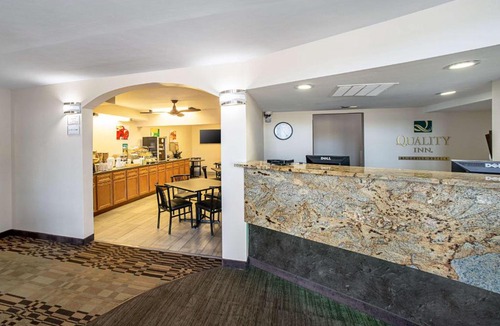 Pacific Hotel | Quality Inn Near Six Flags St. Louis