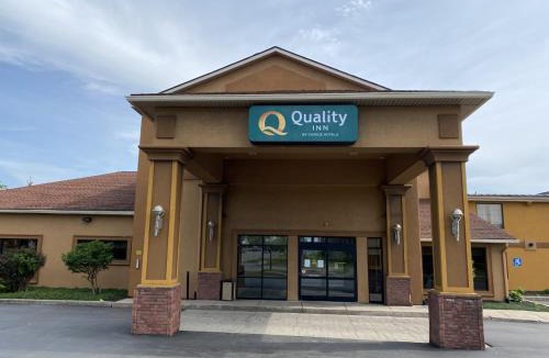 Cheektowaga Hotel | Quality Inn Near Walden Galleria Mall
