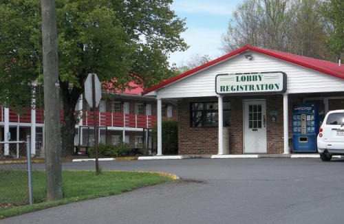 Fayetteville Hotel | Quality Inn New River Gorge