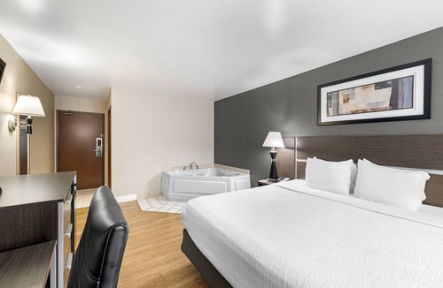 Niagara Falls Hotel | Quality Inn - Niagara Falls Blvd