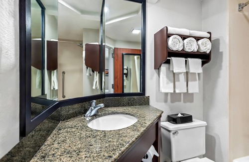 Norman Hotel | Quality Inn - Norman near University