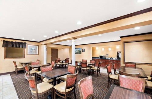 North Platte Hotel | Quality Inn North Platte