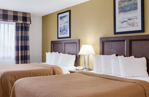 Oacoma Hotel | Quality Inn Oacoma - Chamberlain