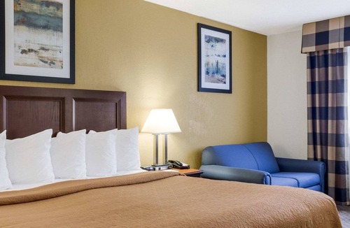 Oacoma Hotel | Quality Inn Oacoma - Chamberlain
