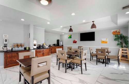 Oak Ridge Hotel | Quality Inn Oak Ridge - Knoxville West
