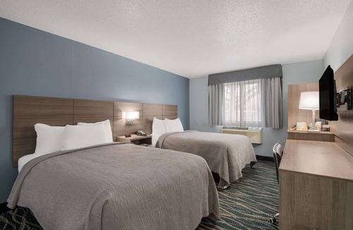 Oneida Hotel | Quality Inn Oneida near Casino