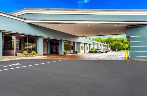Oneonta Hotel | Quality Inn Oneonta Cooperstown Area