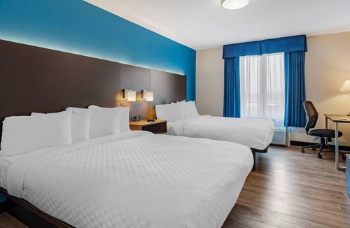 Industrial Park Hotel | Quality Inn Orleans