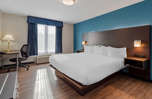 Industrial Park Hotel | Quality Inn Orleans