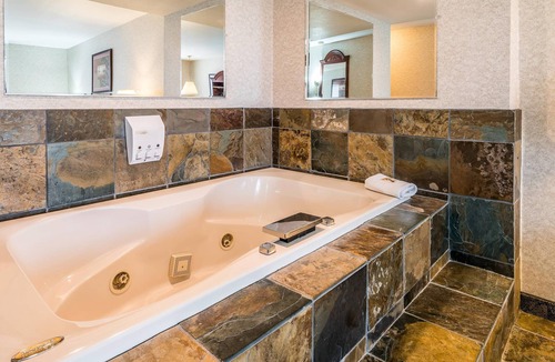 Othello Hotel | Quality Inn Othello