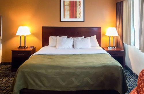 Ozark Hotel | Quality Inn Ozark-Springfield South
