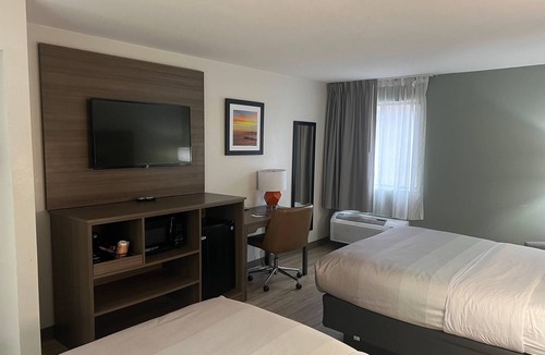 Pell City Hotel | Quality Inn Pell City I-20 exit 158