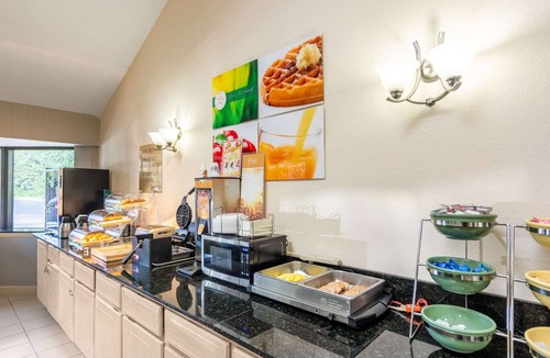 Petersburg Hotel | Quality Inn Petersburg Fort Lee Area