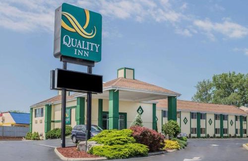 Port Clinton Hotel | Quality Inn Port Clinton Waterfront