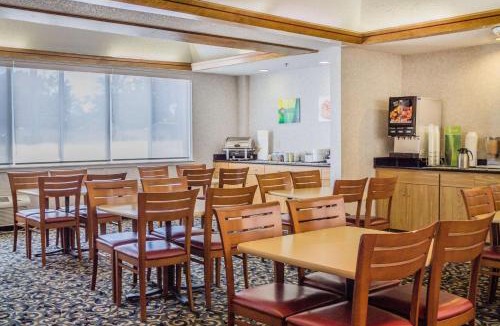 Port Clinton Hotel | Quality Inn Port Clinton Waterfront