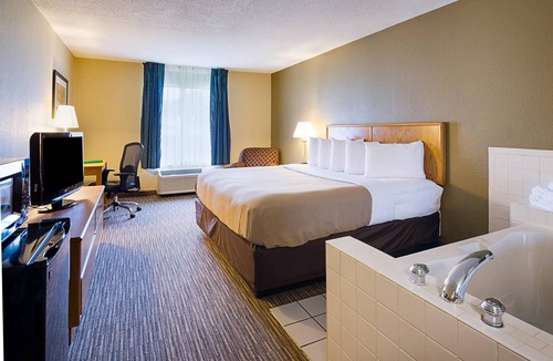 Princeton Hotel | Quality Inn Princeton
