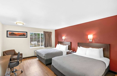 Queensbury Hotel | Quality Inn Queensbury - Lake George Area