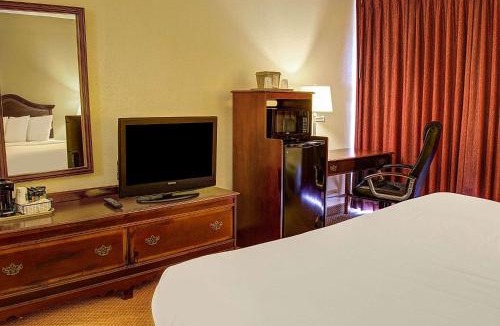Mosby Hotel | Quality Inn Richmond North