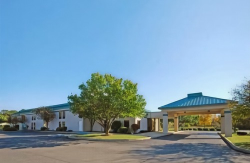 Rochester Hotel | Quality Inn Rochester