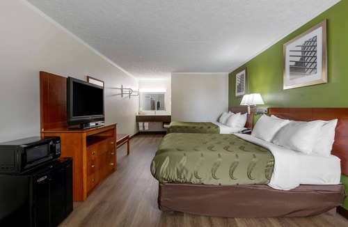 Roxboro Hotel | Quality Inn - Roxboro South