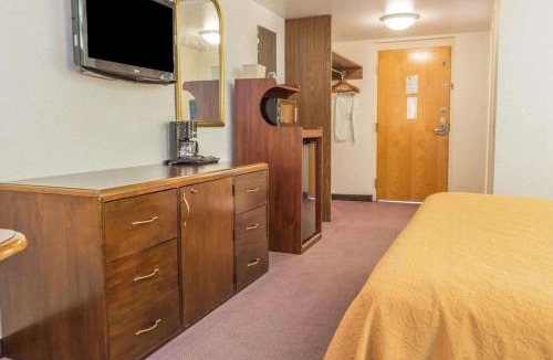 West Kittanning Hotel | Quality Inn Royle