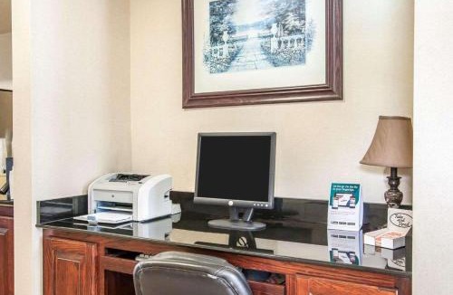 Savannah Hotel | Quality Inn Savannah South