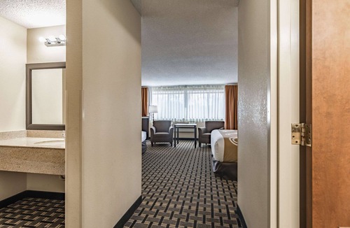 Schenectady Hotel | Quality Inn Schenectady - Albany