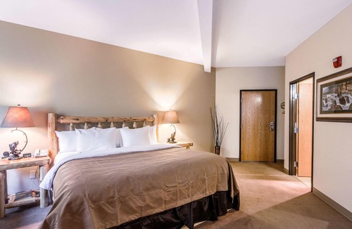 Selah Hotel | Quality Inn Selah North Park