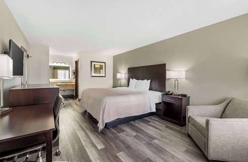 Siloam Springs Hotel | Quality Inn Siloam Springs West