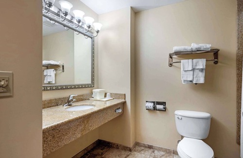 Smyrna Hotel | Quality Inn Smyrna