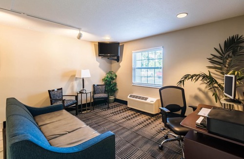 Solomons Hotel | Quality Inn Solomons - Beacon Marina