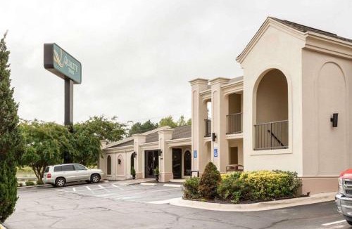 South Hill Hotel | Quality Inn South Hill I-85