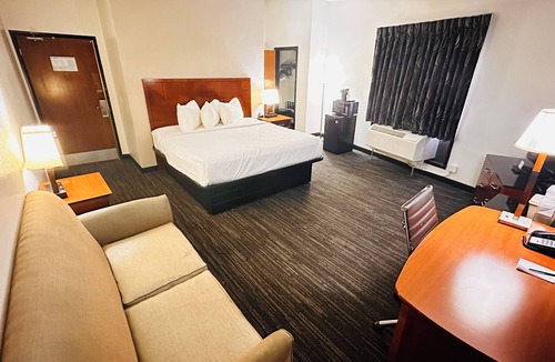 Merriam Park Hotel | Quality Inn St. Paul-Minneapolis-Midway