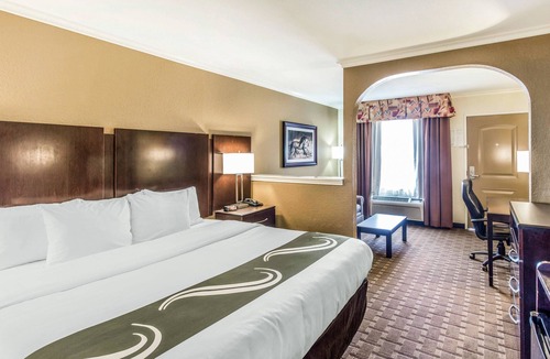 Abilene Hotel | Quality Inn & Suites Abilene North