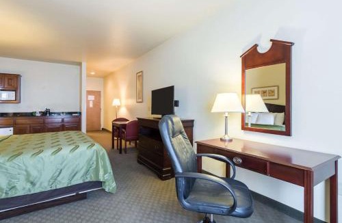 Alma Hotel | Quality Inn & Suites Alma I-40
